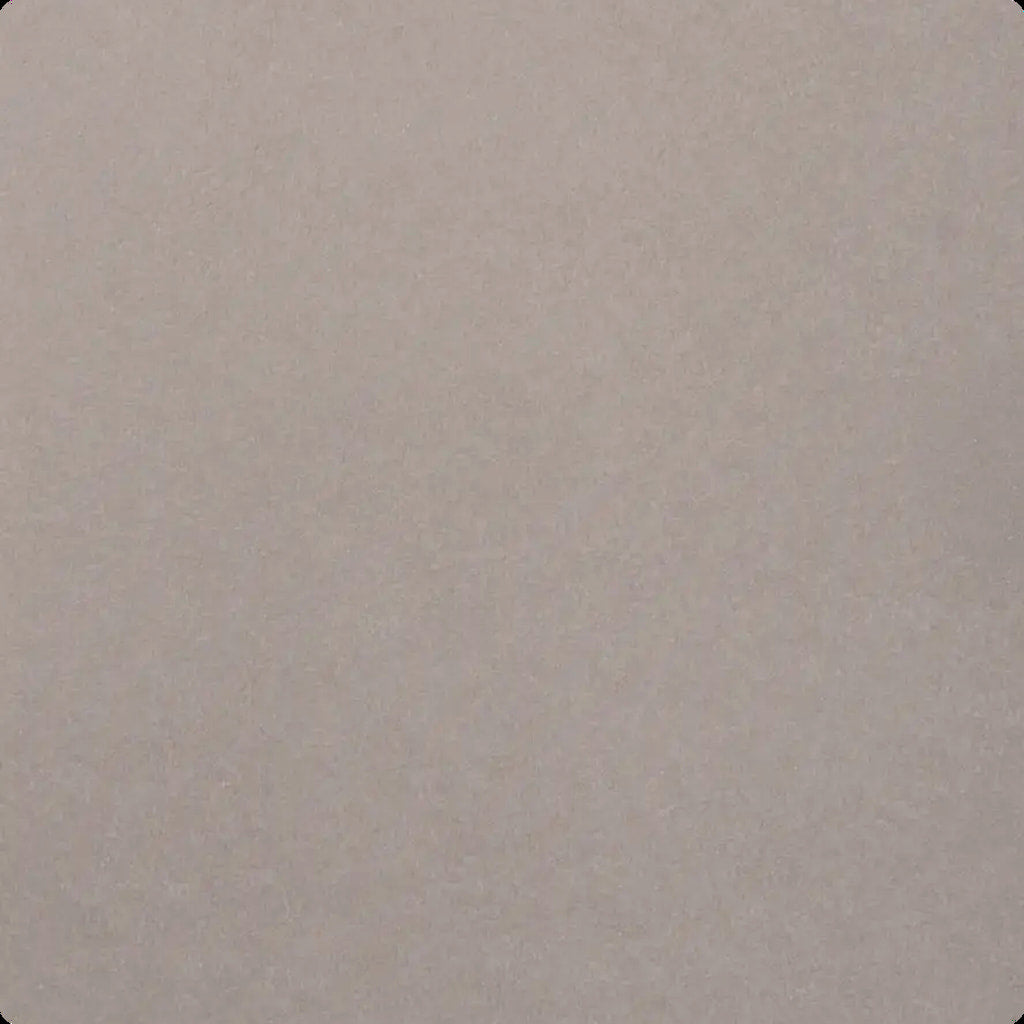 Próbka panelu Dust Cement 20×20 cm pokazująca kolor i strukturę